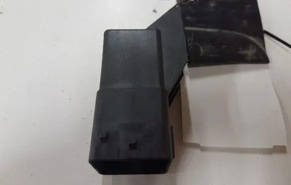 Peugeot 407 Glow plug pre-heat relay 51252002 9640469680