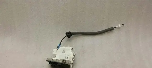Audi A3 S3 8V Front door lock 8X2837015B