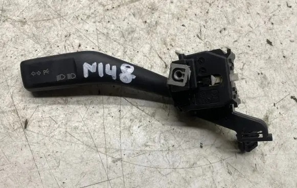 Skoda Octavia Mk2 (1Z) Indicator stalk 1K0953513 01103500 10350043406669
