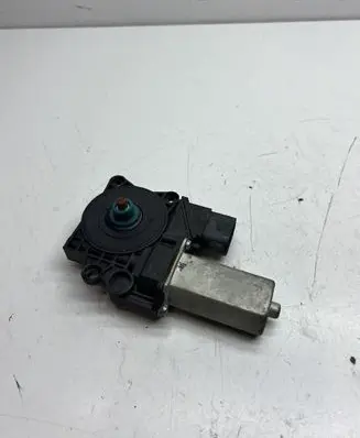 BMW 3 E90 E91 Rear door window regulator motor 671001603