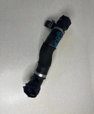 Audi A8 S8 D4 4H Engine coolant pipe/hose 4m0122293g