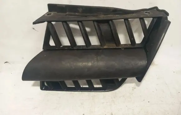 Mitsubishi Outlander Front bumper upper radiator grill mn175977