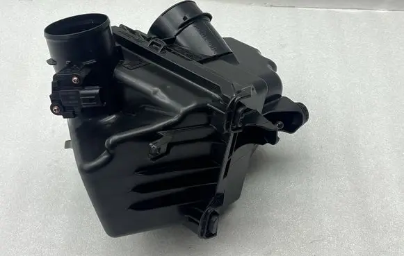 Toyota Yaris Cross Air filter box cover 17705K0040 K005