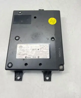Volkswagen PASSAT B6 Bluetooth control unit module 3C0035729G B6A019827