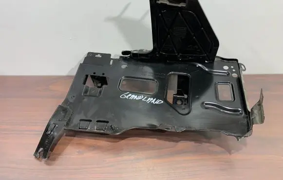 Opel Grandland X Battery tray 981528858000 9815288480 9815411580
