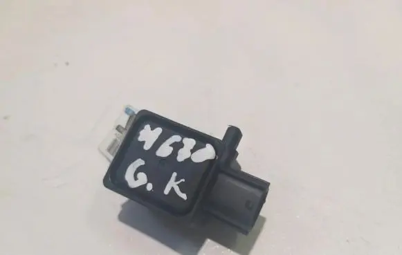 Honda FR-V Airbag deployment crash/impact sensor 77970SFEB110M2 77970-SFE-B110-M2
