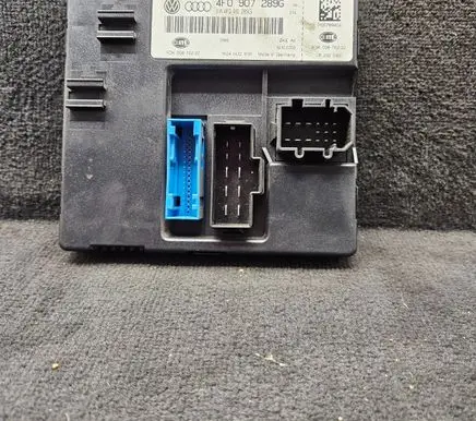 Audi A8 S8 D3 4E Light module LCM 4F0907289G 4F0910289G DK00876222