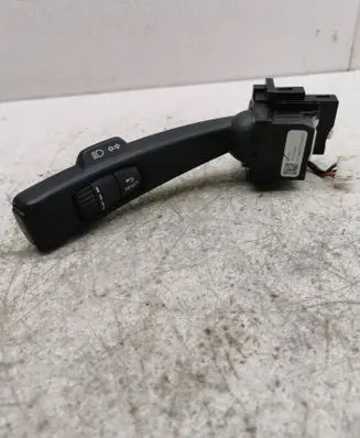 Volvo V40 Indicator stalk 31327904 210746AACH