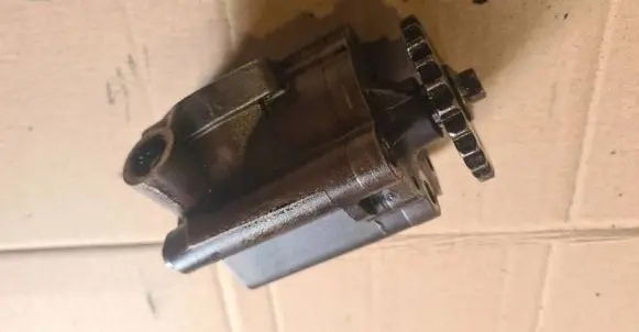 Ford Mondeo Mk III Oil pump 