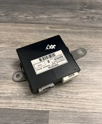 Lexus RX 450H Hand brake control module 8905048010 15181110730