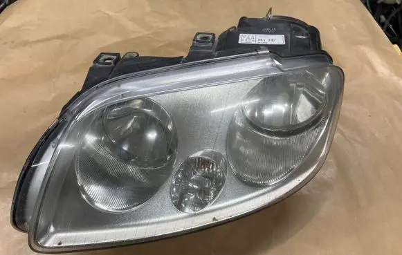 Volkswagen Caddy Headlight/headlamp