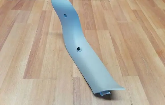 Renault Zoe Tailgate/trunk side cover trim 909026569R