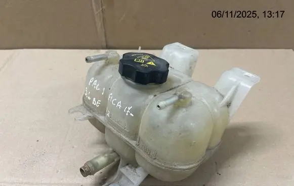 Chrysler Pacifica Coolant expansion tank/reservoir