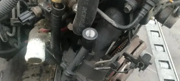 Ford Mondeo MK II Vacuum pump 724808000