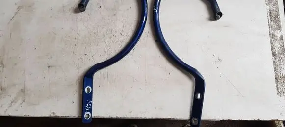 Peugeot 406 Tailgate/trunk/boot hinge