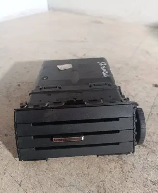 Ford C-MAX I Dash center air vent grill 3M51R014L21B0 05258004