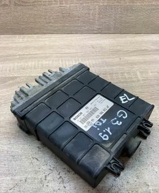 Volkswagen Golf III Engine control unit/module ECU 028906021AF 0281001308