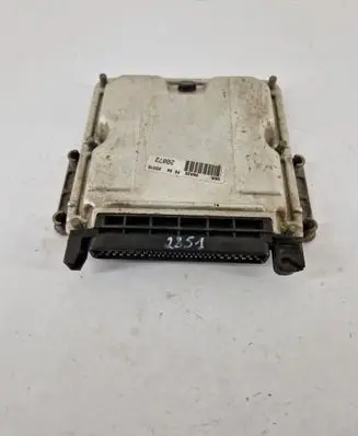 Citroen Xsara Picasso Engine control unit/module 0281010137