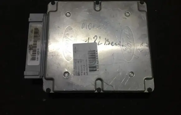 Ford Mondeo MK I Engine control unit/module 93bb12a650bc BLIP