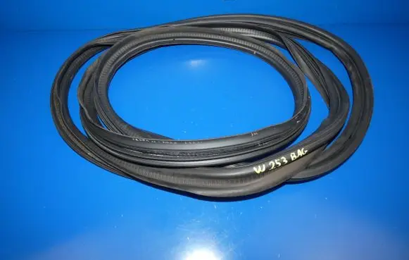 Mercedes-Benz GLC X253 C253 Trunk rubber seal (body) 