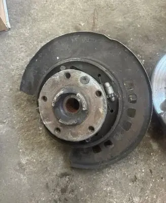 Audi Q7 4L Rear wheel hub 738505436
