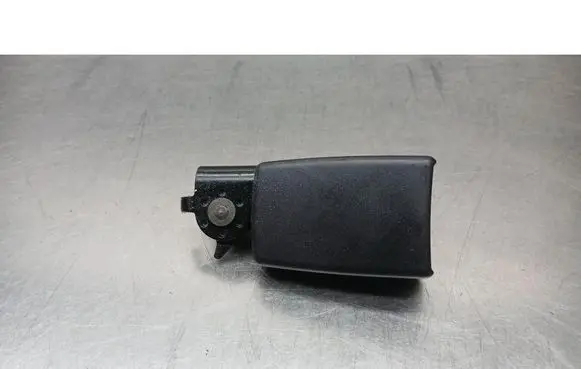 Opel Corsa D Front seatbelt F13276908