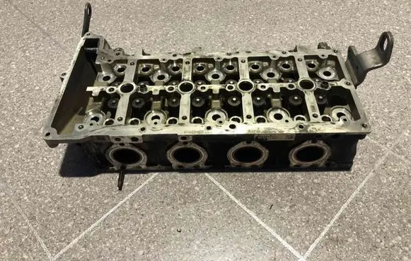 BMW 5 E60 E61 Engine head 7797678 778109304