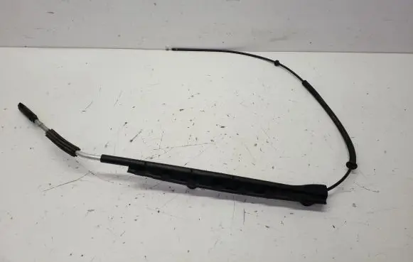Audi Q7 4L Engine bonnet/hood lock release cable 4L1823535