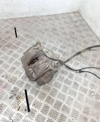 Mercedes-Benz E W211 Front brake caliper Z06028295