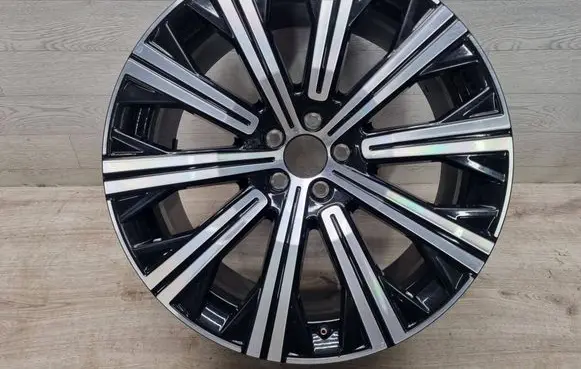 R20 alloy rim