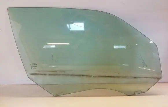 Chrysler 300 - 300C Front door window glass four-door 43R000263