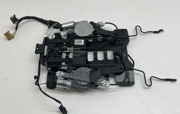 Porsche Cayenne (92A) Seat adjustment motor 7P0881879A
