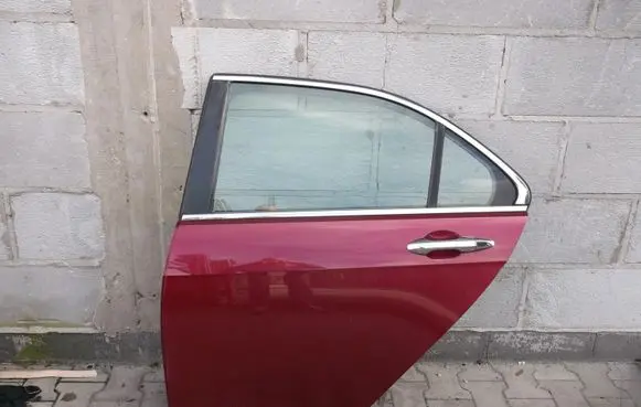 Honda Accord X Rear door