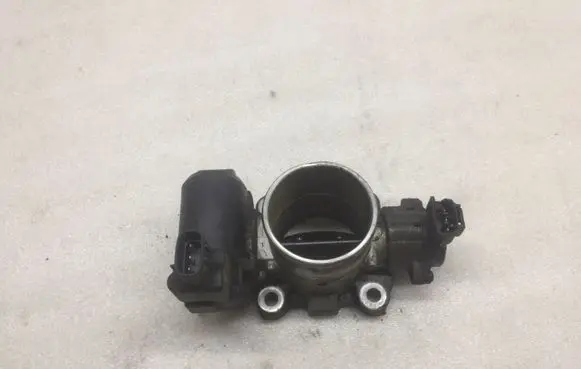 Toyota Corolla Verso E121 Throttle valve 1923002010