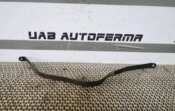 Nissan Qashqai Fuel tank mounting bracket 
