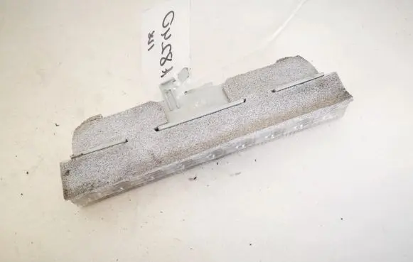 Lexus IS 220D-250-350 Third/center stoplight