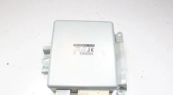 Lexus CT 200H Power steering control unit/module 8965076130