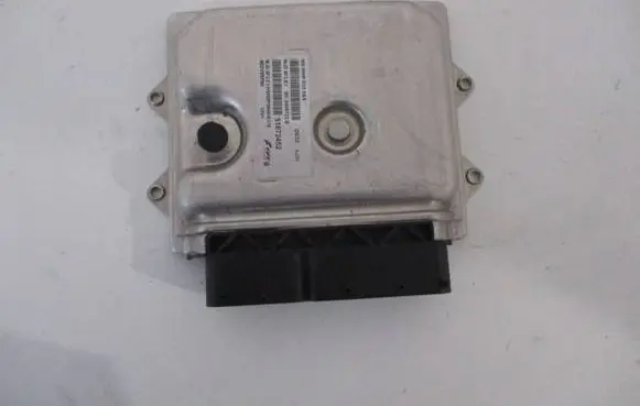 Fiat 500 Engine control unit/module 51872452
