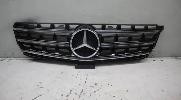 Mercedes-Benz ML W166 Front grill A166880123