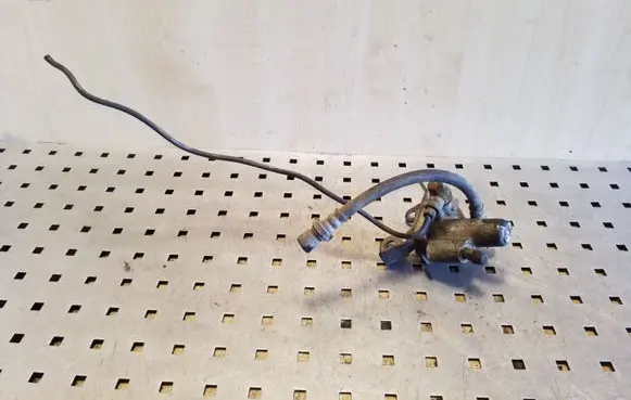 Mitsubishi Pajero Brake power pressure regulator 