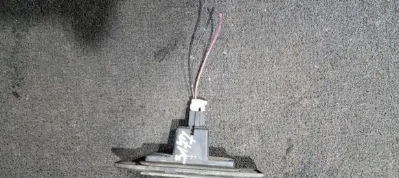 Nissan Primera Number plate light