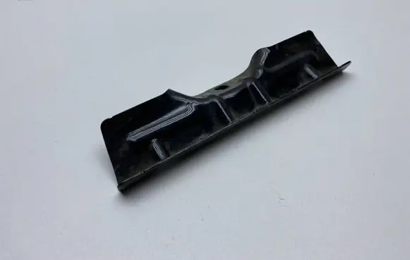Battery bracket