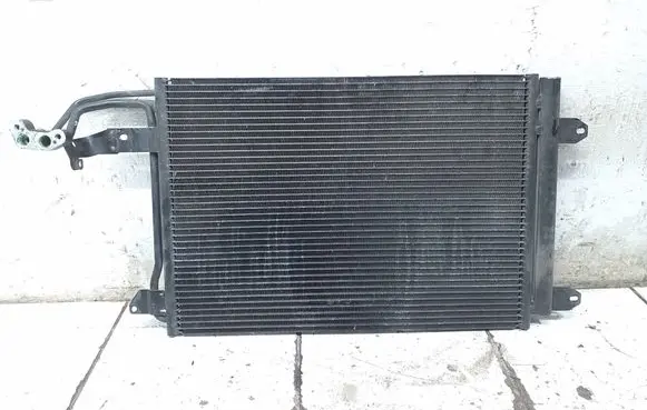 Volkswagen Golf VI A/C cooling radiator (condenser)