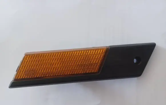 BMW 3 E30 Front fender indicator light 63131367806