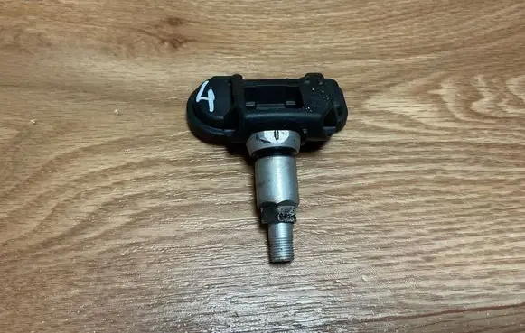 Mercedes-Benz E W212 Tire pressure sensor 433MHZ 2546AGG4