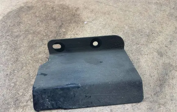 BMW 3 E46 Fuel pump bracket 16121183775 1183775