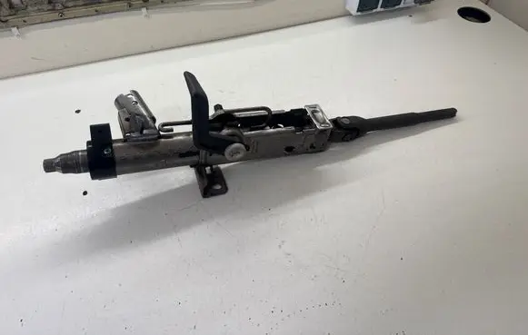 Opel Vivaro Steering wheel axle 8200762565 7200A