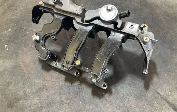 Renault Trafic III (X82) Intake manifold 118301718R