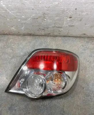 Subaru Impreza II Rear/tail lights 84201FE501 84201FE500 220-20918