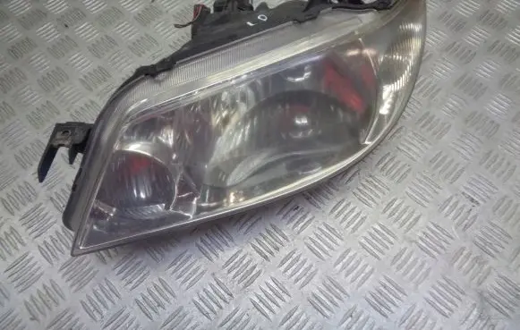 Mazda 323 Headlight/headlamp